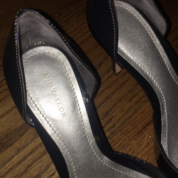 Ann Taylor Heels Sz 10 - Picture 3 of 4